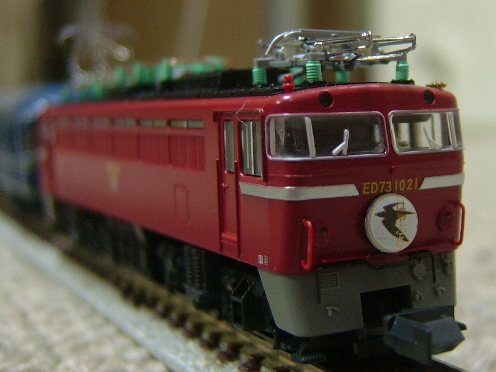 KATO ED73-1000番台入線！: Mr.Tetsuoの鉄道と芸能界系の話題と