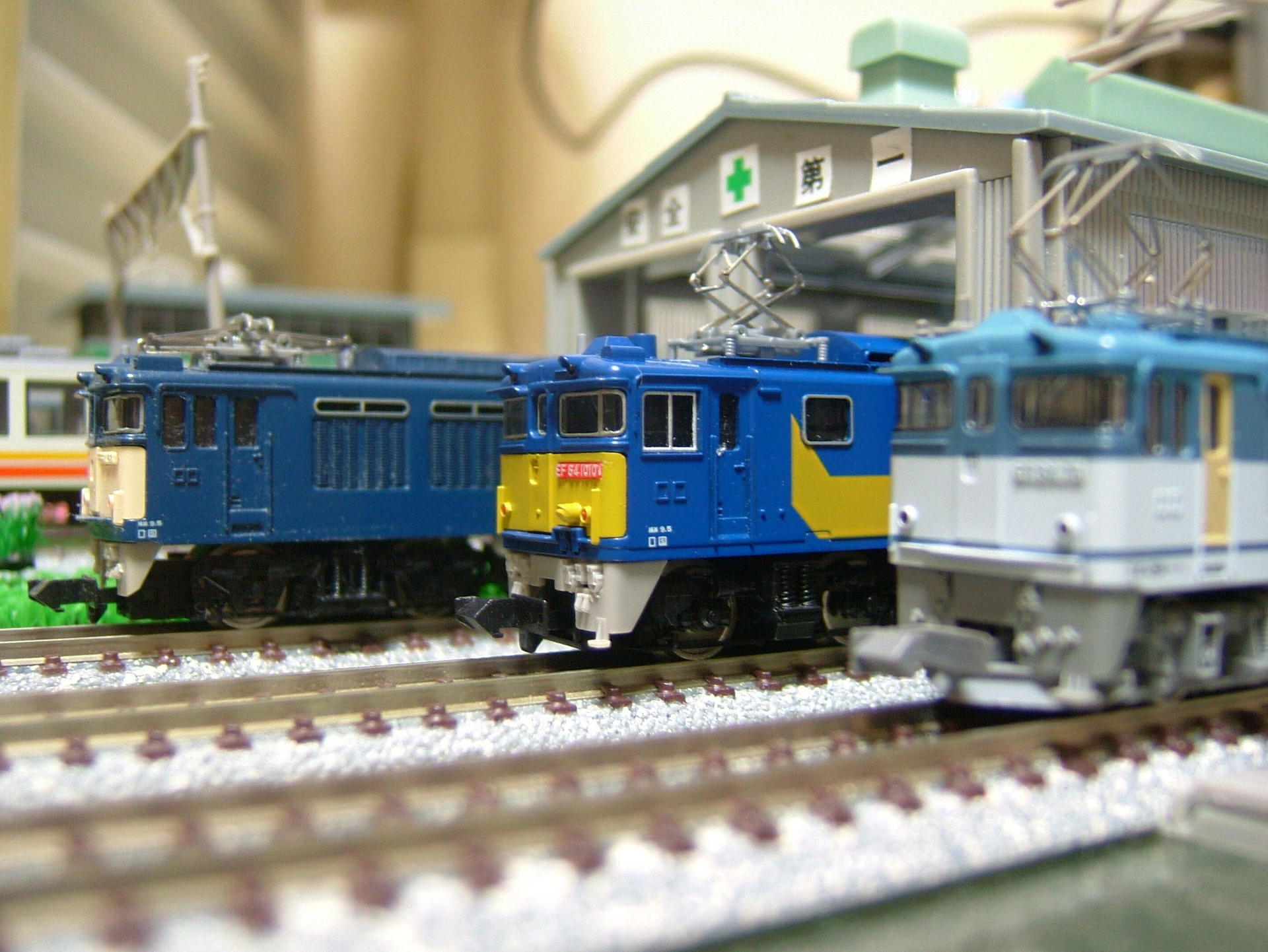 EF64-1010 JR貨物試験塗装とC61-20復活！！: Mr.Tetsuoの鉄道と芸能界 